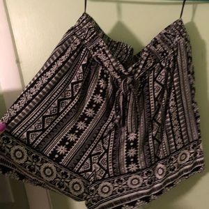Super cute high waisted shorts